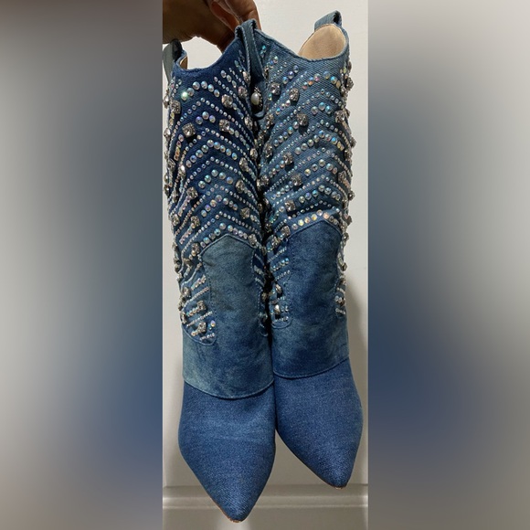 AZALEA WANG ( LEAVE IT ALL BEHIND STILETTO BOOTIE) Sold out Online!! - Picture 7 of 12